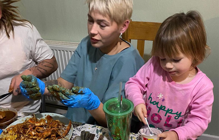 Image: Katie and her daughter Arabella