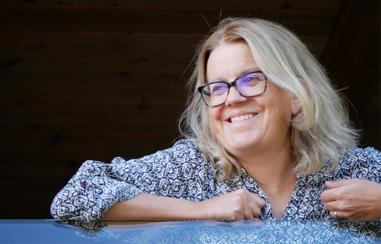 Image: Rachel, partner of Viv who is supported by St Helena Hospice for breast cancer