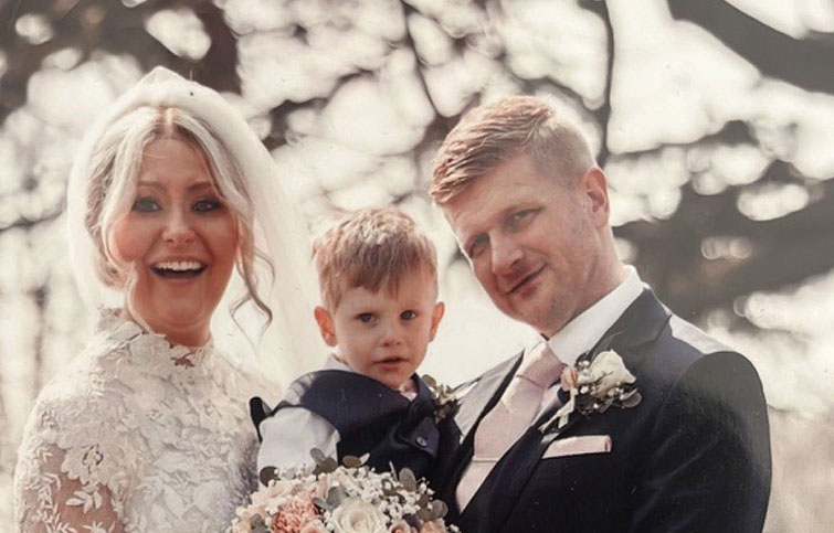 Image: Sarah Linfoot who was later cared for by St Helena Hospice in Colchester, on her wedding day