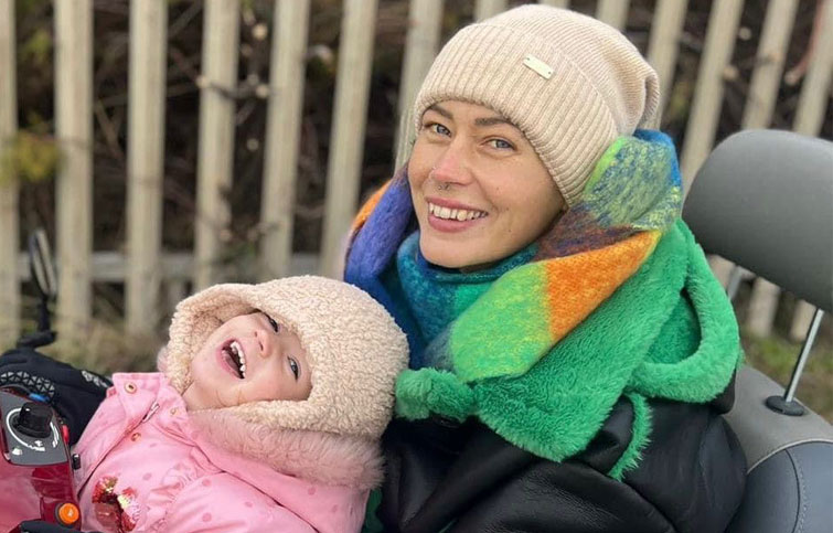 Image: Katie and her daughter Arabella